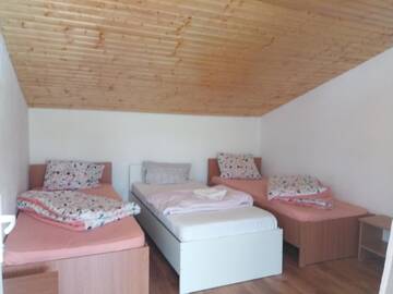 Фото номера Таунхаус с 2 спальнями Дома для отпуска Casa Bia г. Sîrbi 51