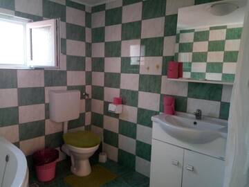 Фото номера Таунхаус с 2 спальнями Дома для отпуска Casa Bia г. Sîrbi 16