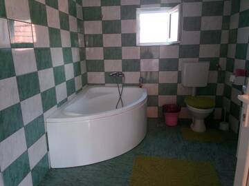 Фото номера Таунхаус с 2 спальнями Дома для отпуска Casa Bia г. Sîrbi 35